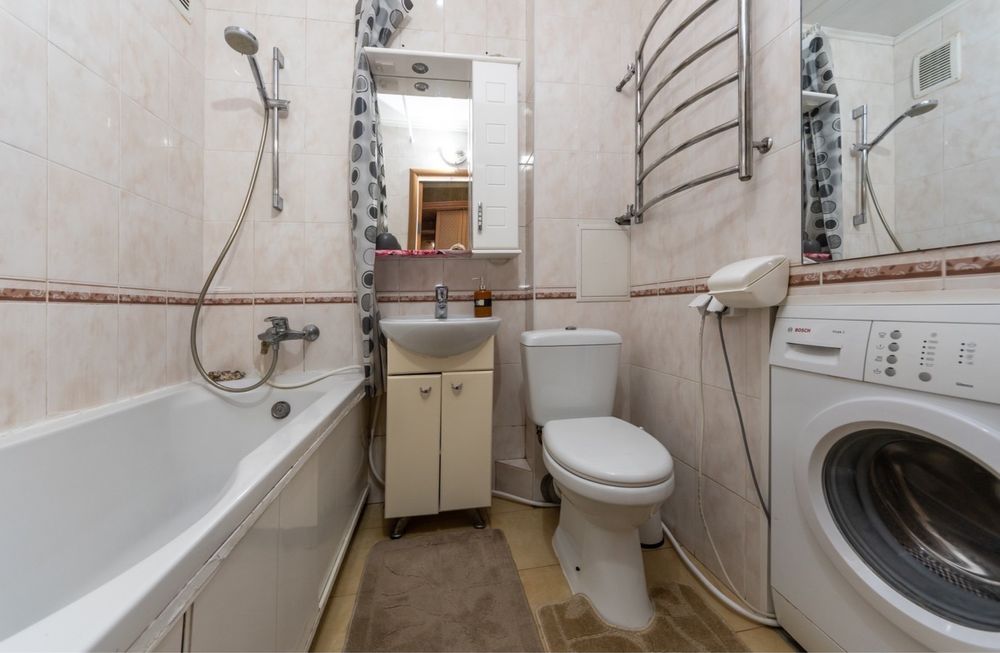 подобово квартира!  Прям біля м. Оболонь