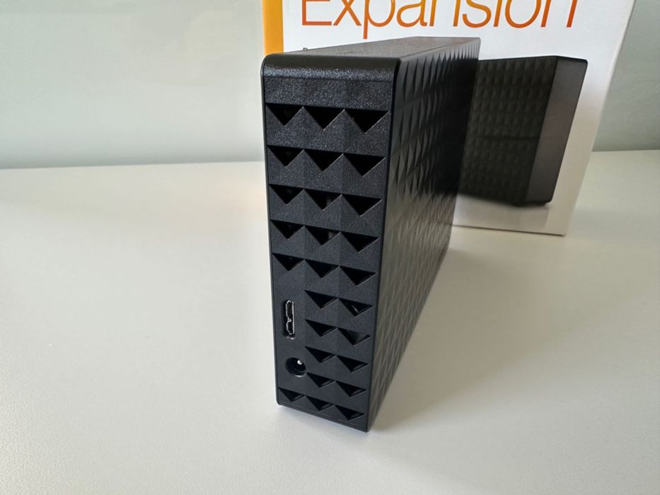 Disco Externo Seagate Expansion 6TB Caixa e Acessórios