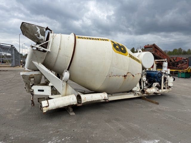BETONOMIESZAKA STETTER 6m3 spalinowa na hakowca