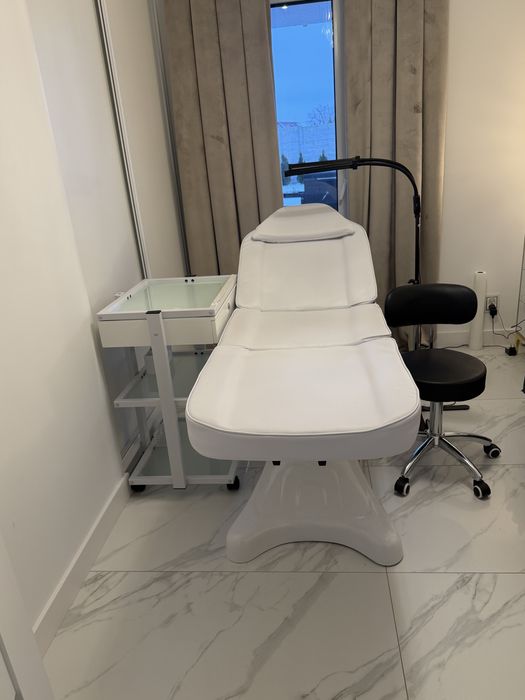 Fotel kosmetyczny,lampa,sofa,