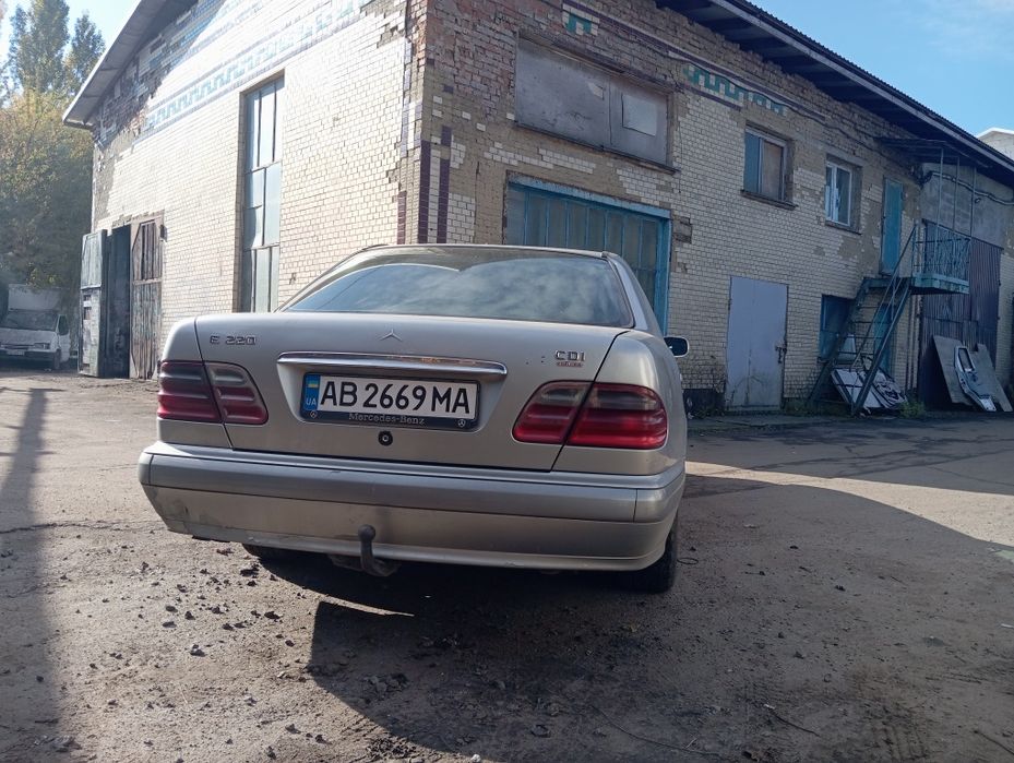 Мерседес Е клас 2001 року