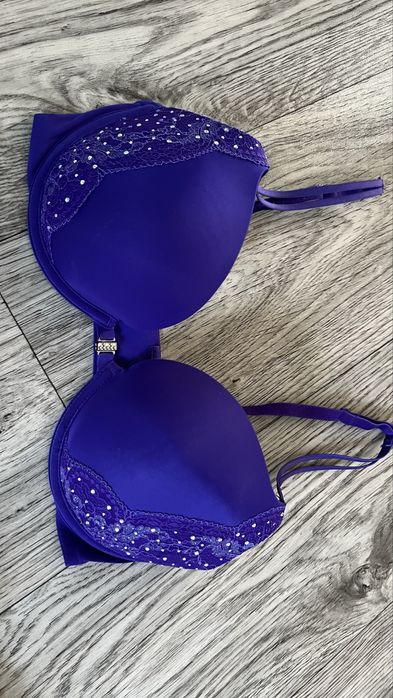 Фірмовий класний бюст La senza 32 D