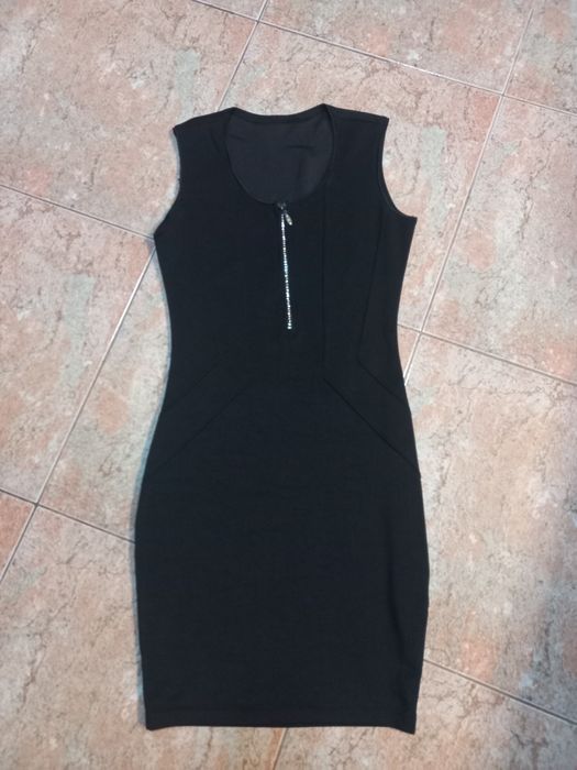 Vestido preto festivo curto