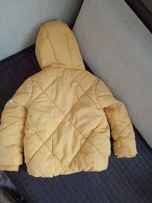 Куртка для дівчинки 104-110