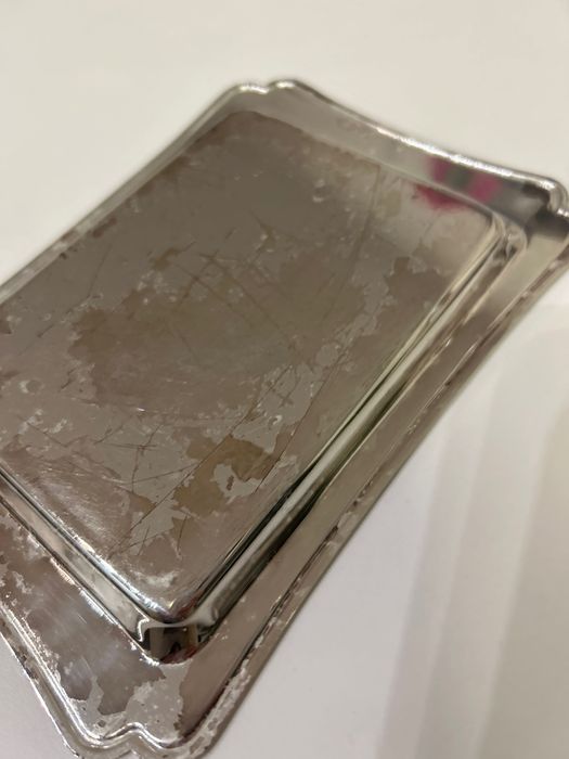 Posrebrzana przykrywka i tacka do maselniczki