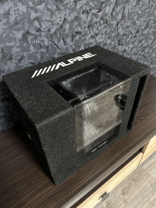 Корпусний сабвуфер Alpine SBG-1224BP з посилювачем і проводкою