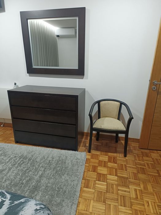 Quarto completo em bom estado cama elevatória