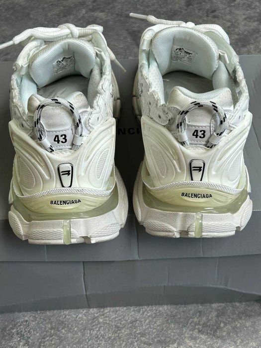 BALENCIAGA Runner кроссовки белые кеди кеды кросівки білі 43 41 40 39