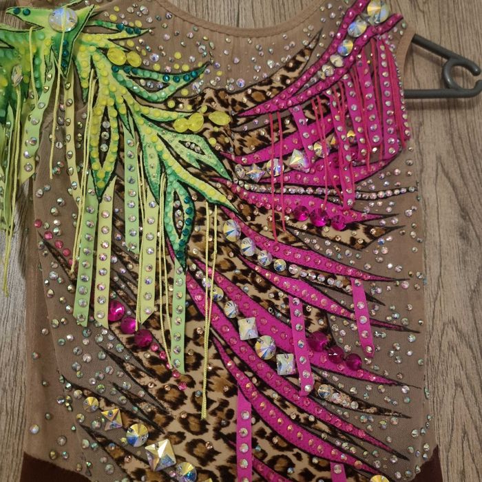 Strój startowy do gimnastyki artystycznej kostium kombinezon