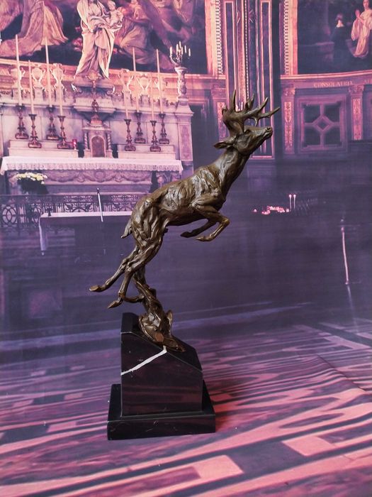 Прыгающий олень 50 см бронза статуэтка