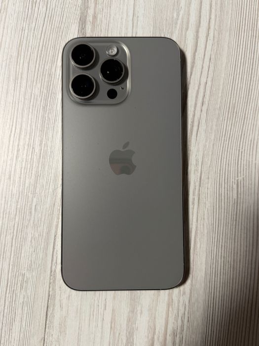 iPhone 15 Pro Max