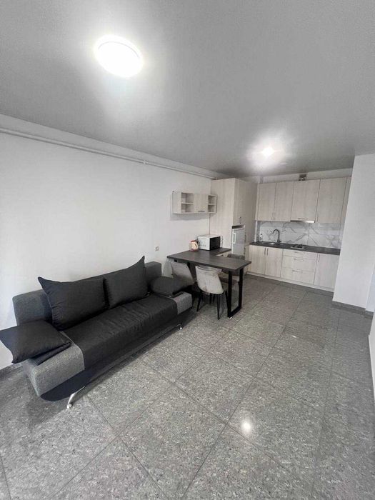 Подобово/довгостроково | Центр, Імперіал | Вільно