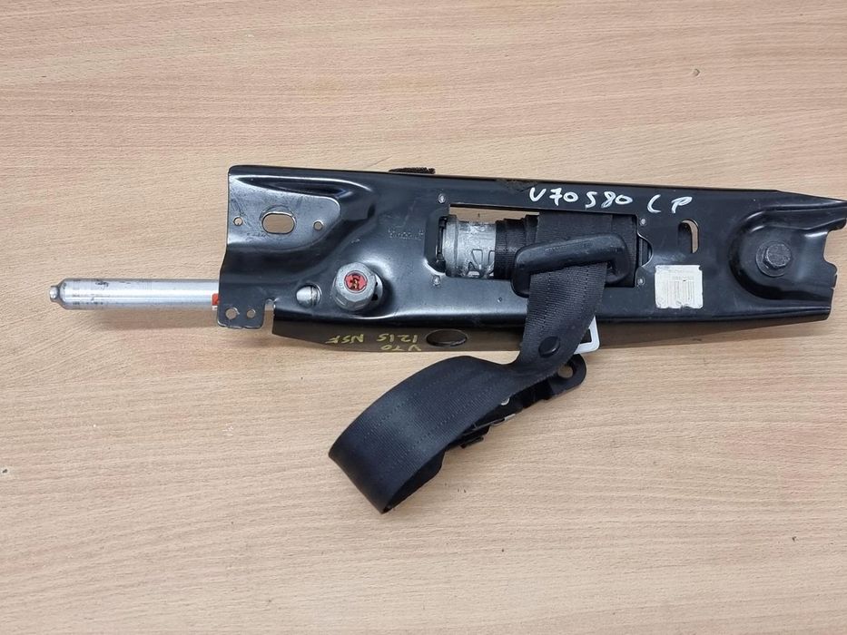 napinacz pasa lewy przód volvo s80 v70 xc70 pas kierowcy 2007-2016