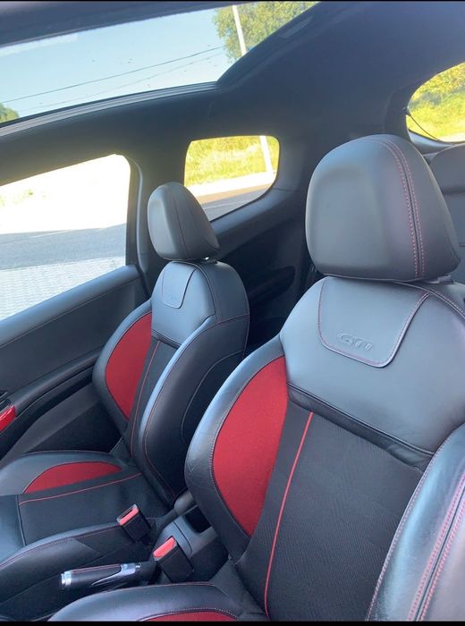 Peugeot  208  GTI