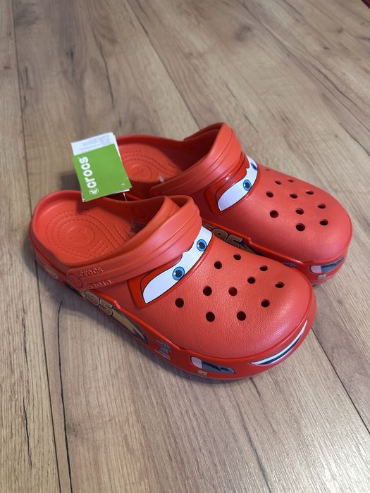 Crocs mqueen.