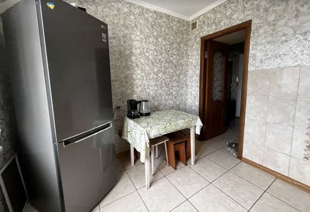 2к квартира з Ремонтом на Ближніх Гречанах, 52м2, Середній поверх