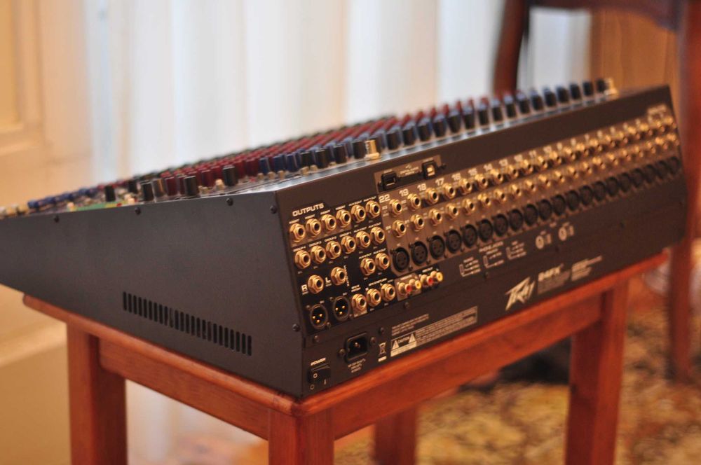 mesa de som Peavey 24 FX em excelente estado, como nova