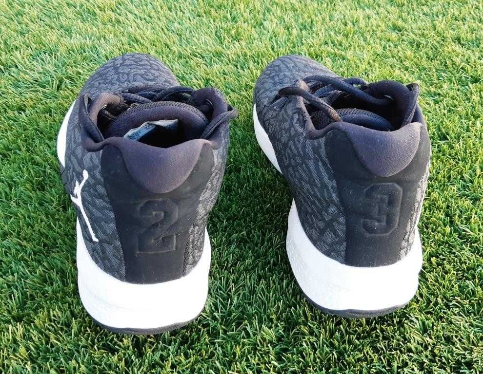 Nike air jordan b. fly oreo top