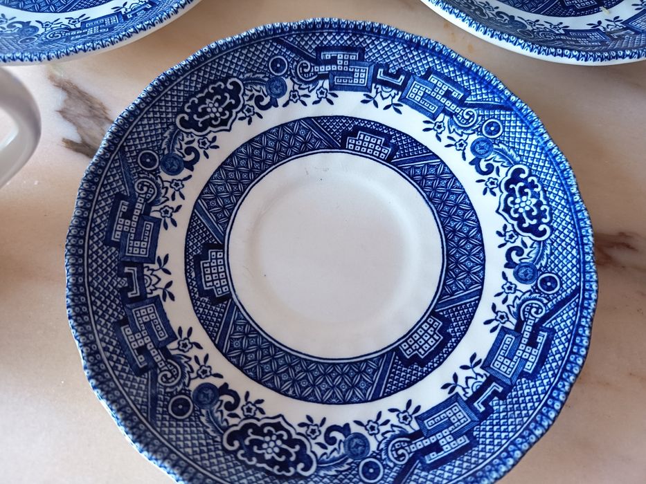 Conjunto 3 chávenas e pires Royal Wessex