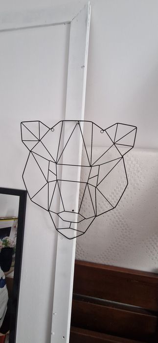 Niedźwiedź boho rzeźba zawieszka na ścianę 55x50 cm