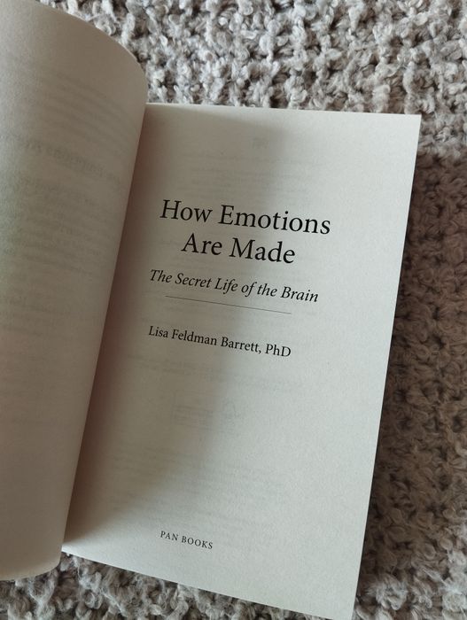 Livro How Emotions Are Made Lisa Feldman Barrett Novo
