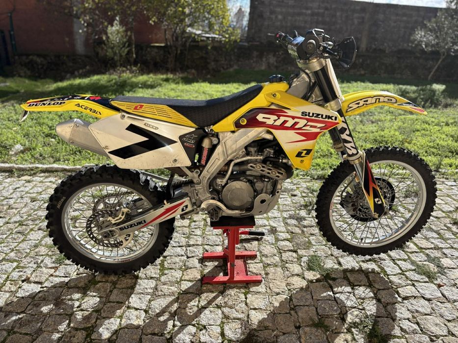 RMZ 450 matriculada