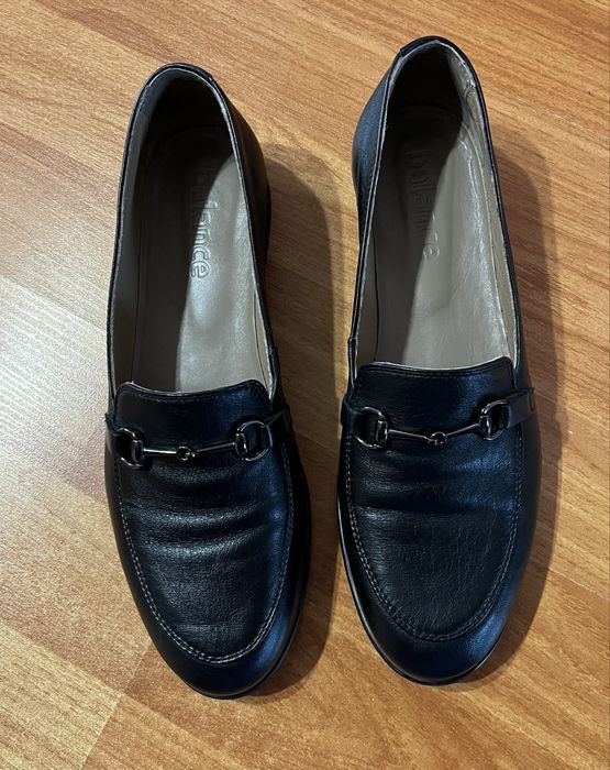 Чорне взуття, 37 розмір, дуже зручні, натуральна шкіра