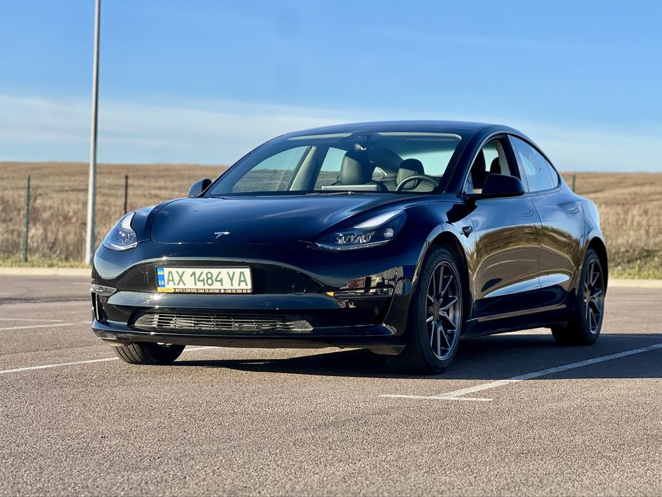 Tesla model 3 LFP 2022 14 тис ки