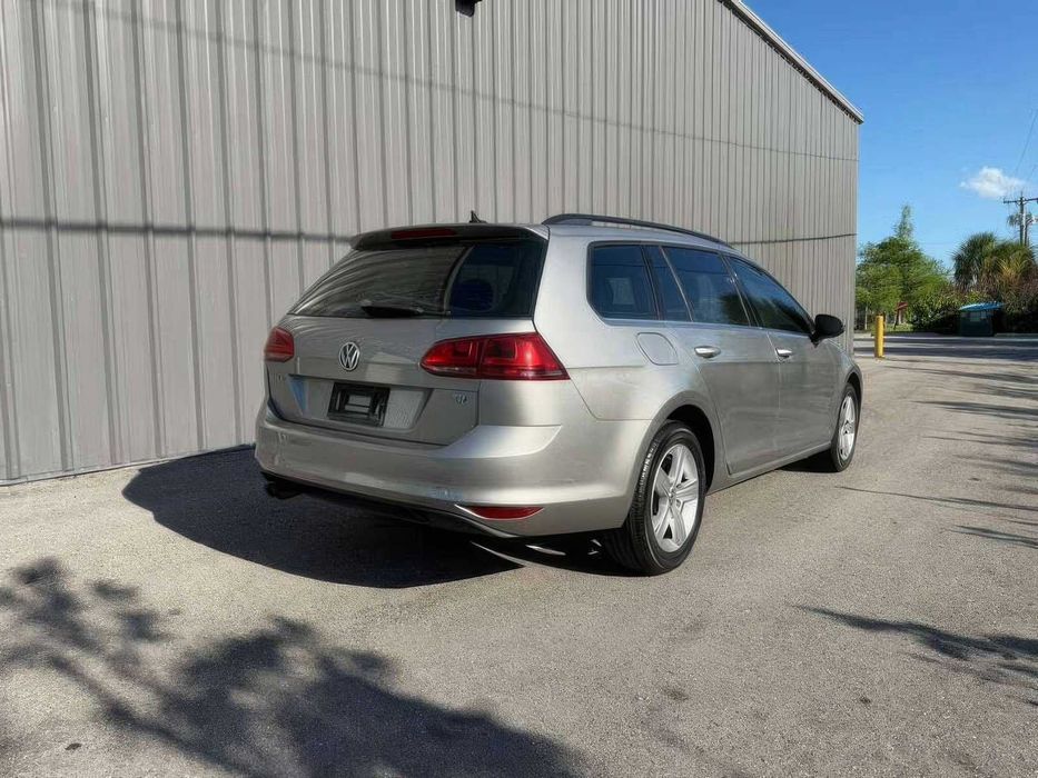 Volkswagen Golf SportWagen SE      2015