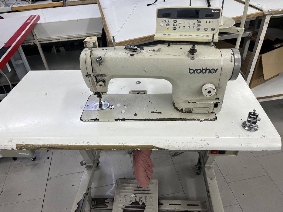 Máquina ponto corrido monofásica e corte linha.