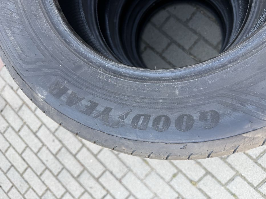 Sprzedam/Zamienie opony letnie 215/65/16 GoodYear 2025 r