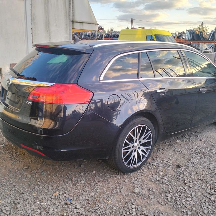 opel insignia kombi 2010