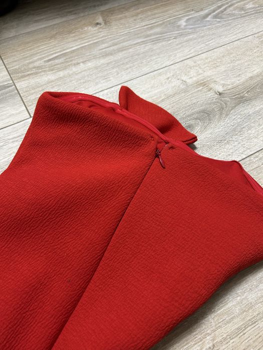 Червона коктельна сукня 34/хс