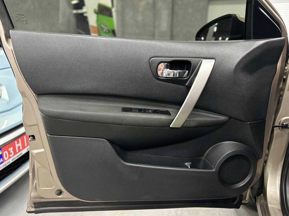 Продам NISSAN QASHQAI 2011 року