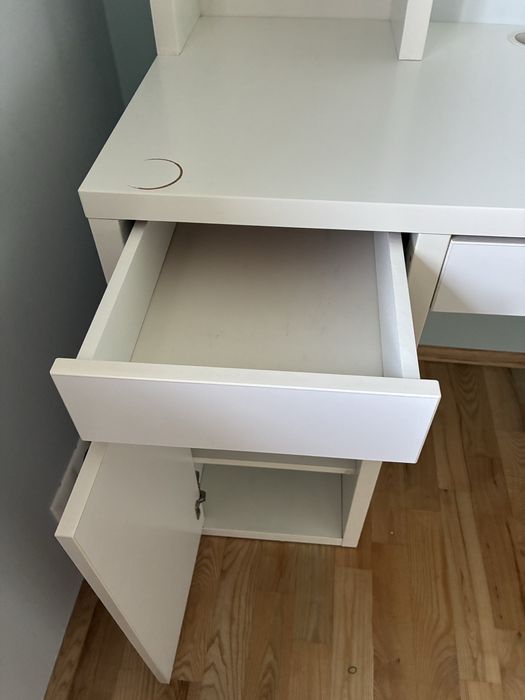 IKEA MICKE  biurko z zestawem– kompletne stanowisko do nauki lub pracy