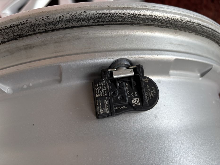 Original Nissan Juke Roque Qashqai X-Trail R17 5x114,3