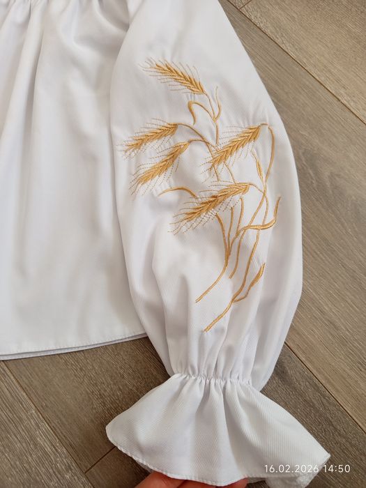 Вишиванка для дівчинки