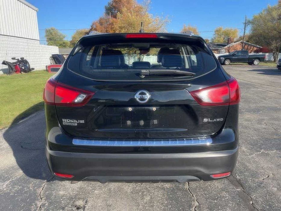 Nissan Rogue Sport S      2019