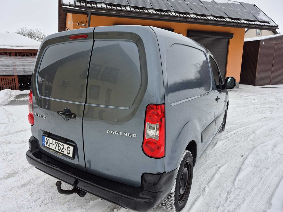 Peugeot Partner 1,6 HDI 2010 r cieżarowy opłacony hak