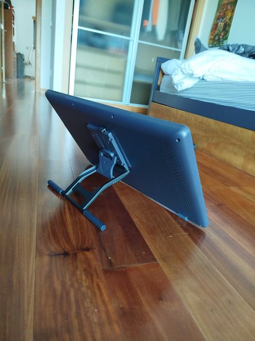 Huion Kamvas 24 - Mesa digitalizadora com ecrã 2K - Inclui caneta/cabo