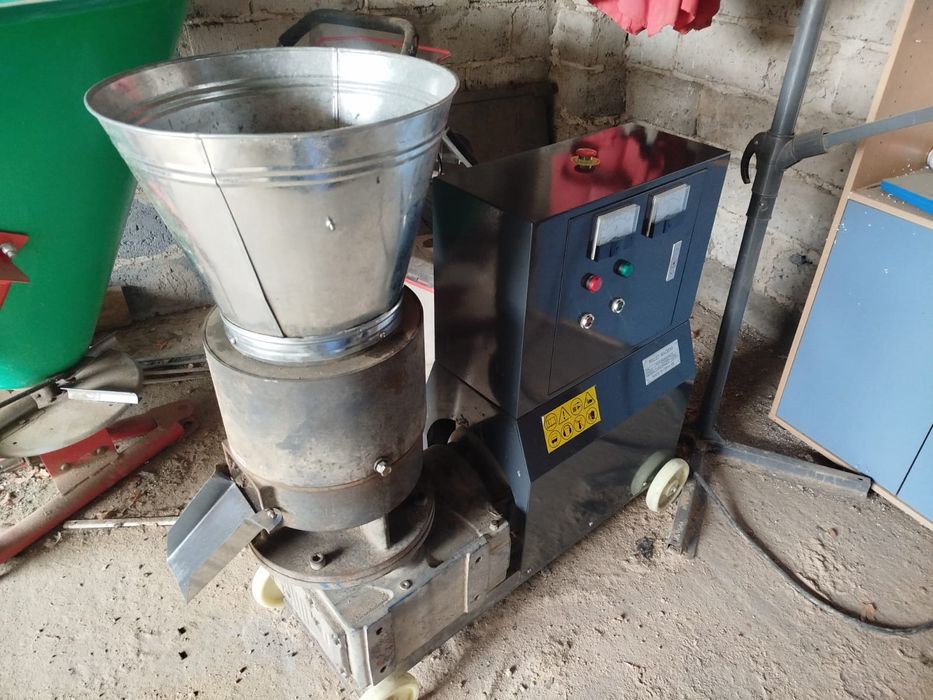 Maszyna do pelletu MKL 295 15KW 480V + dużo gratisów