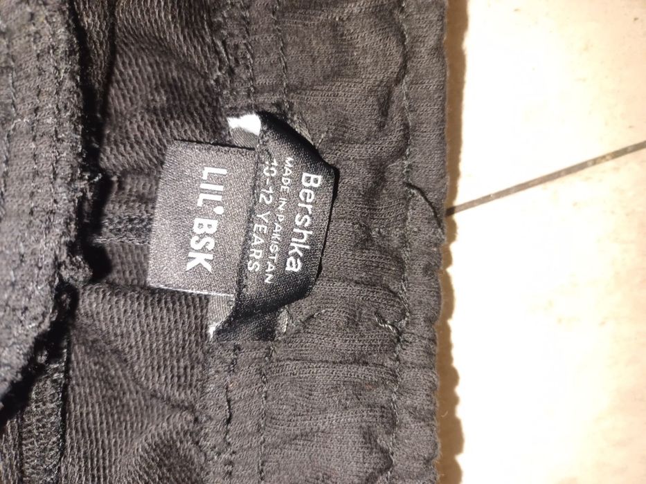 Spodnie dresowe Bershka  10-12 lat