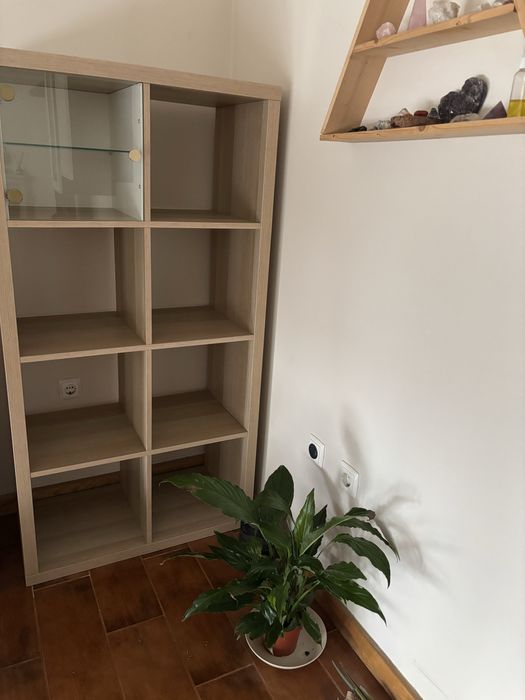 Estante nova  em otimo estado estante nova