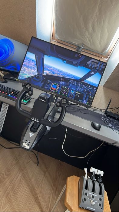 Thrustmaster Boeing yoke + przepustnica