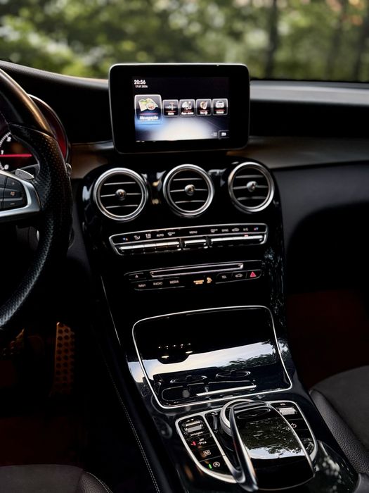 Mercedes GLC220d COUPE 4MATIC AMG-LINE 9G-TRONIC