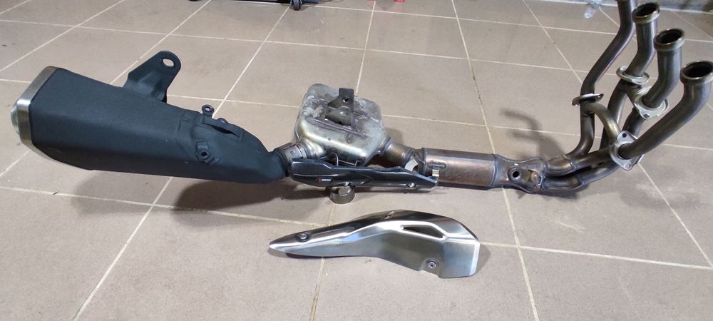 Escape completo Kawasaki Z900 A2 2024