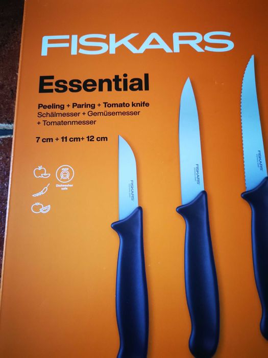 Zestaw 3 noży do warzyw FISKARS essential Nowy