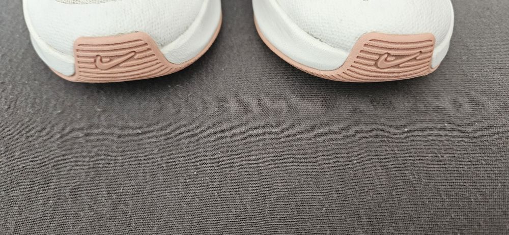 T Nike Mc Trainer buty damskie fitness