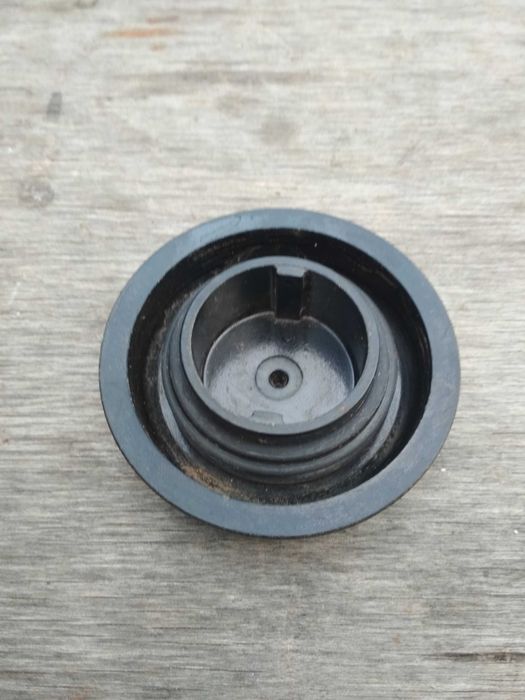 Кришка бака Ковровець