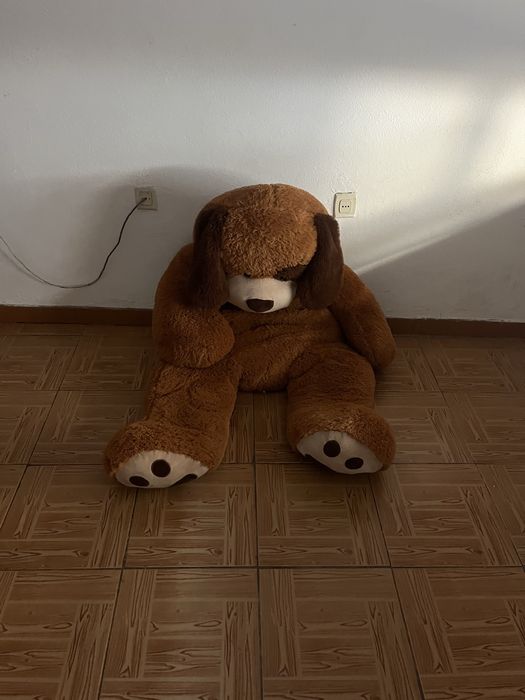 Peluche cao  castanho grande